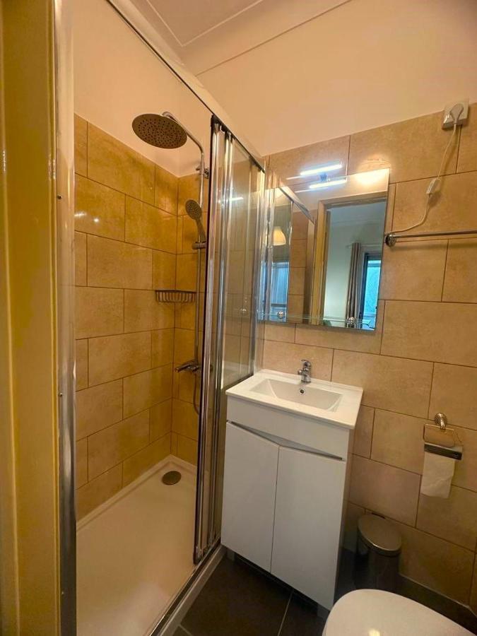 Lisabonna Guest House Amadora Zewnętrze zdjęcie