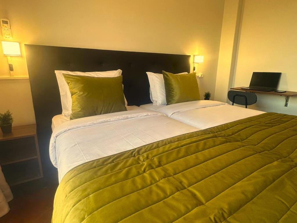 Lisabonna Guest House Amadora Zewnętrze zdjęcie