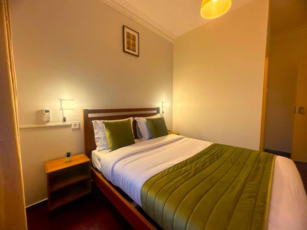 Lisabonna Guest House Amadora Zewnętrze zdjęcie
