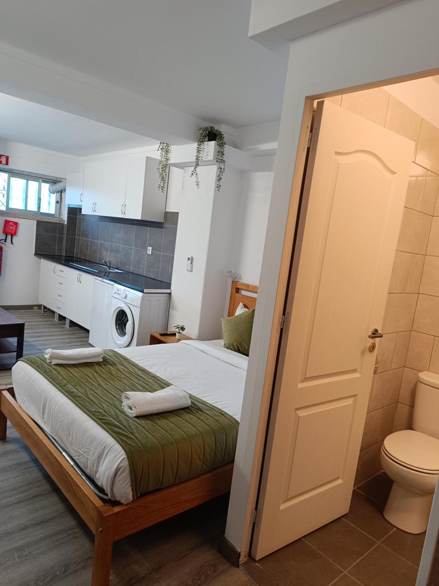 Lisabonna Guest House Amadora Zewnętrze zdjęcie
